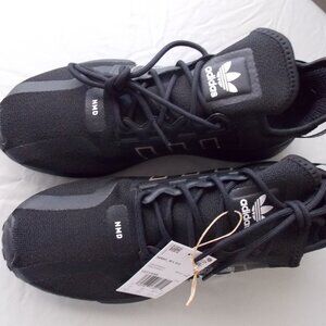 Mens Adidas Sports Shoes NMD_R1.V2 Size 10.5  NEW